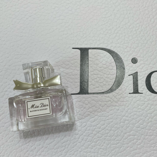 Christian Dior(クリスチャンディオール)のお値下げ！ディオール　Dior 香水　スプレータイプ　ミニ コスメ/美容の香水(香水(女性用))の商品写真