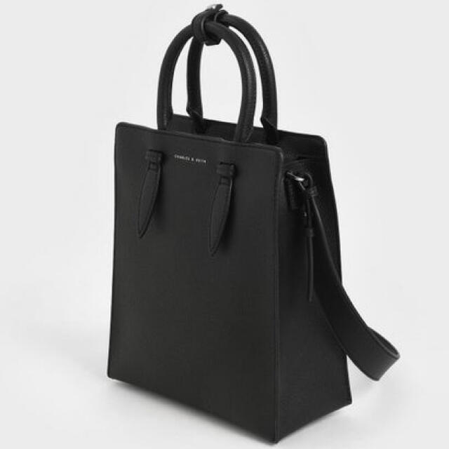 Charles and Keith(チャールズアンドキース)のチャールズアンドキース イロンゲイト トートバッグ ブラック レディースのバッグ(トートバッグ)の商品写真