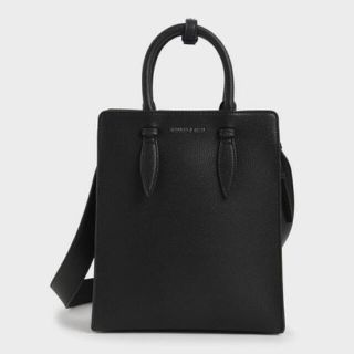 チャールズアンドキース(Charles and Keith)のチャールズアンドキース イロンゲイト トートバッグ ブラック(トートバッグ)