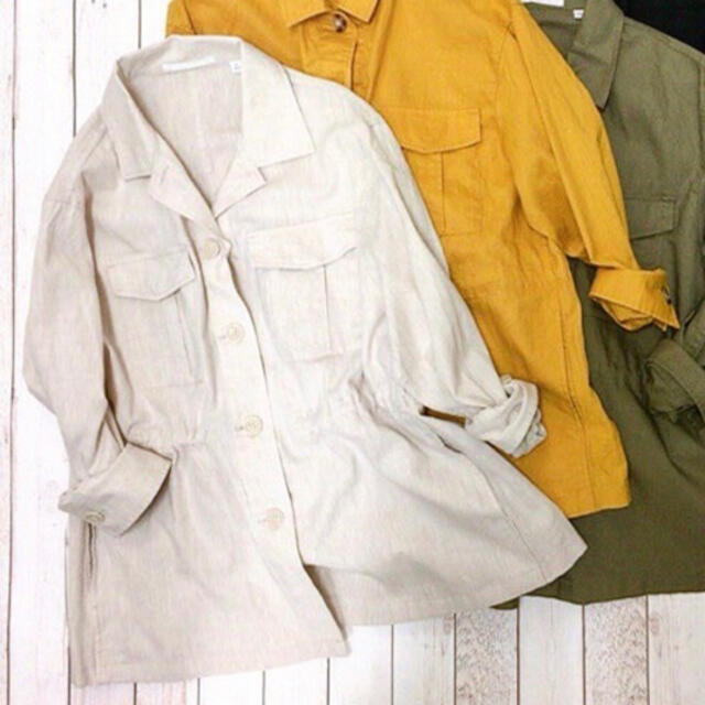 UNIQLO(ユニクロ)のユニクロ  リネンコットン　シャツジャケット  ベージュ Lサイズ リネン レディースのジャケット/アウター(その他)の商品写真
