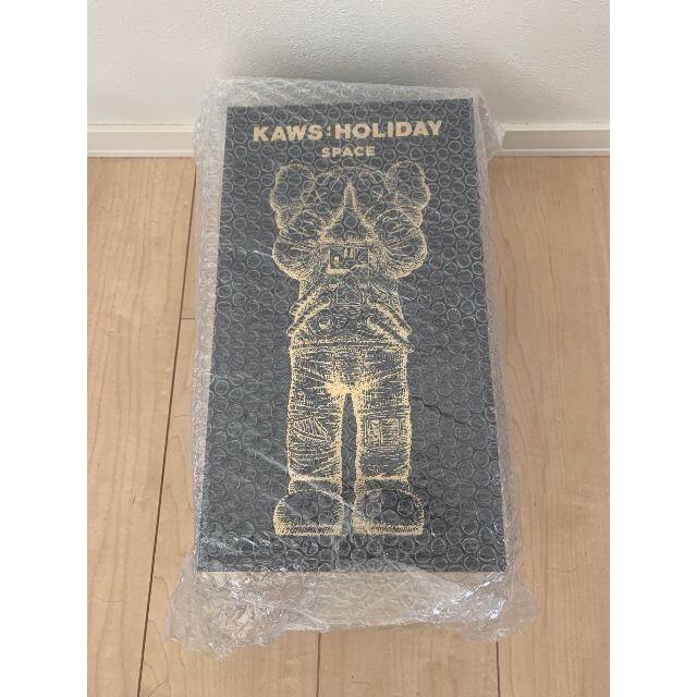 KAWS HOLIDAY SPACE GOLD カウズ エンタメ/ホビーのフィギュア(その他)の商品写真