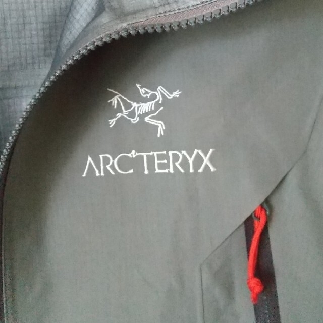 ARC'TERYX(アークテリクス)の【KB様専用】アークテリクス ジャケット Beta AR  グレー サイズ:XS メンズのジャケット/アウター(マウンテンパーカー)の商品写真