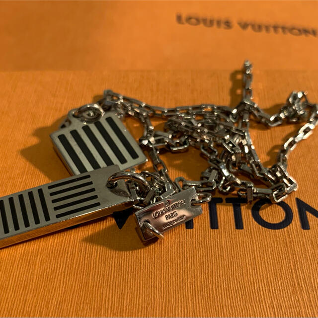 LOUIS VUITTON(ルイヴィトン)の【かんたんラクマパックにて発送】LOUIS VUITTON ネックレス　1点 メンズのアクセサリー(ネックレス)の商品写真