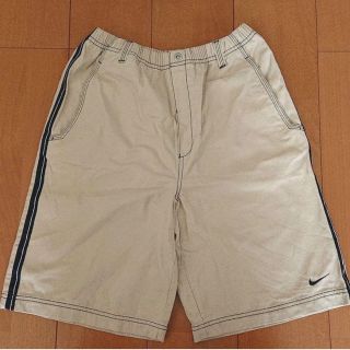 ナイキ(NIKE)のNIKE ハーフパンツ ベージュ 160(パンツ/スパッツ)