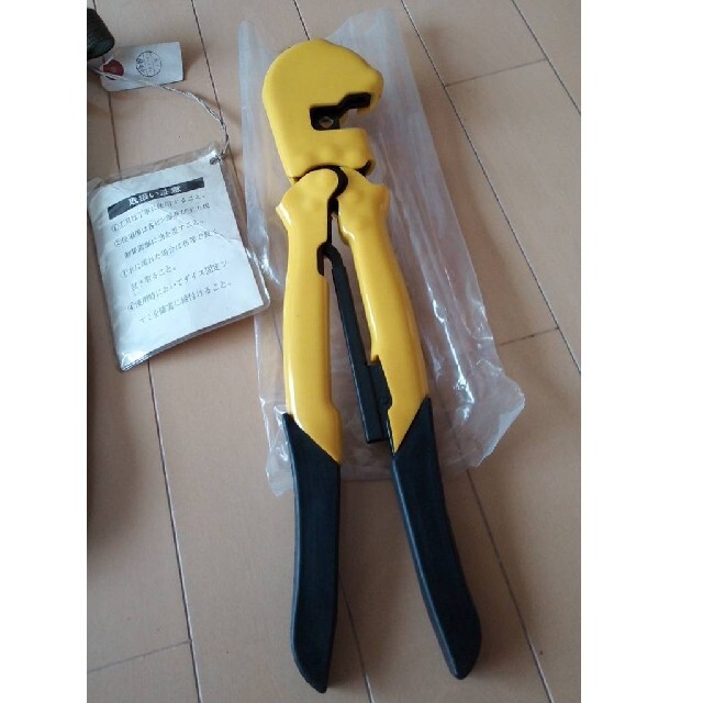 k28 引込線用手動式圧縮工具 98年3月製造 未使用 新品の通販 by k28 引込線用手動式圧縮工具 98年3月製造 未使用 新品の通販 by