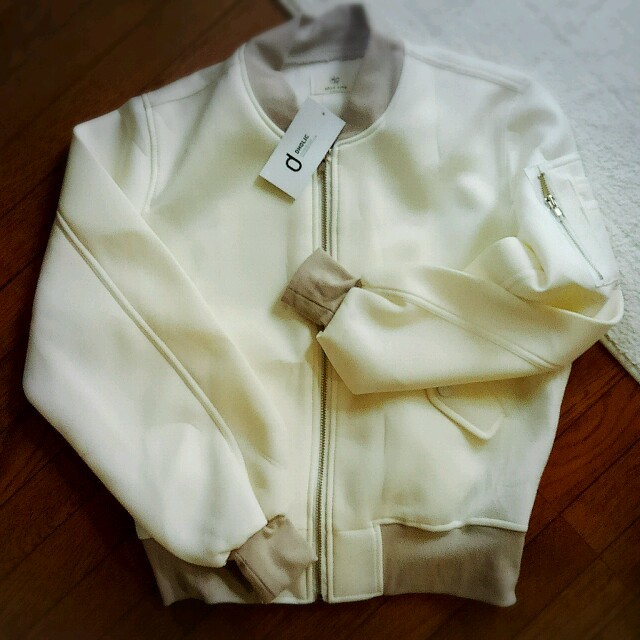 dholic(ディーホリック)の新品❤dholic　ジャンパー　上着　ブルゾン レディースのジャケット/アウター(ブルゾン)の商品写真