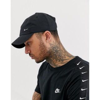 ナイキ(NIKE)の【ユニセックス】Nike metal swoosh cap ナイキ　ブラック(キャップ)