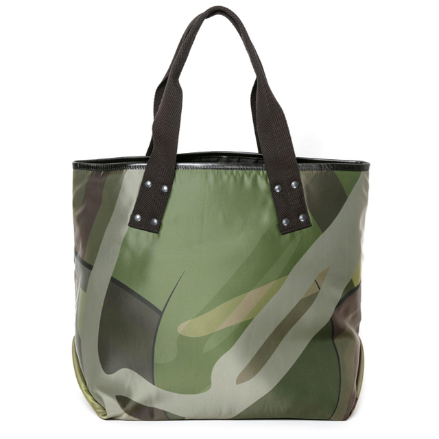 レディースsacai x KAWS / Tote Large CAMOUFLAGE