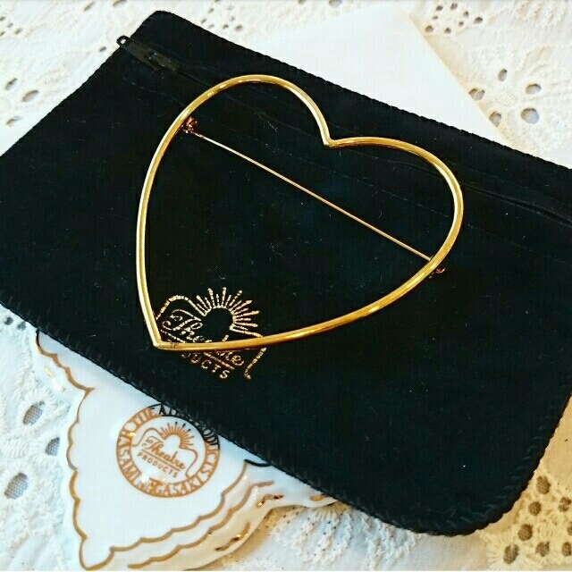 ぽよさま専用????heart????frame????brooch????即完売????大人気