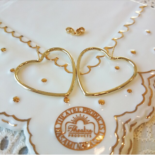 THEATRE PRODUCTS(シアタープロダクツ)のnonnon♥様専用💞heart💞frame💞pierce💞即完売💞 レディースのアクセサリー(ピアス)の商品写真