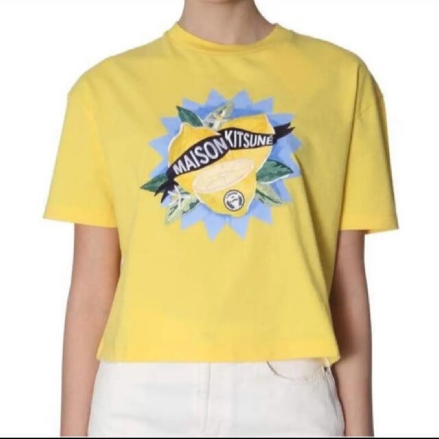 MAISON KITSUNE'(メゾンキツネ)のMaison Kitsune ショート丈 Tシャツ レモン  レディースのトップス(Tシャツ(半袖/袖なし))の商品写真