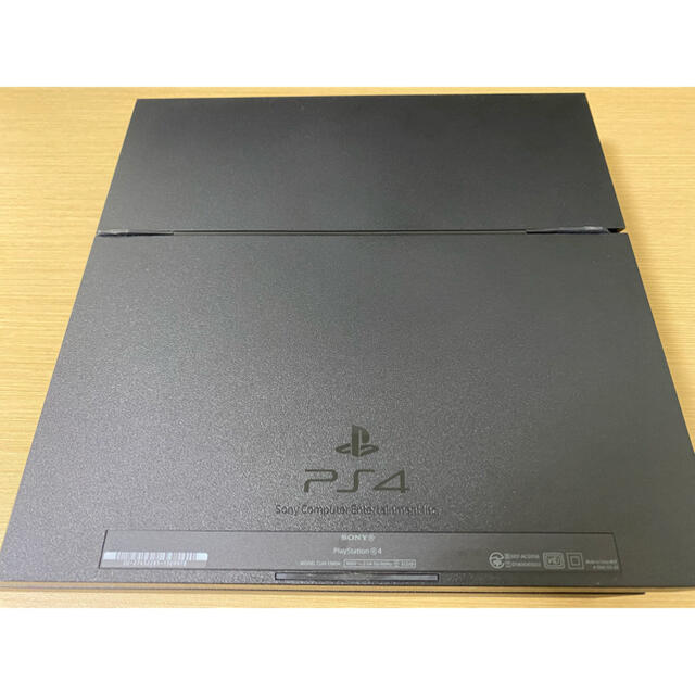 PlayStation4(プレイステーション4)のSONY PlayStation4 本体 CUH-1100AB01 エンタメ/ホビーのゲームソフト/ゲーム機本体(家庭用ゲーム機本体)の商品写真