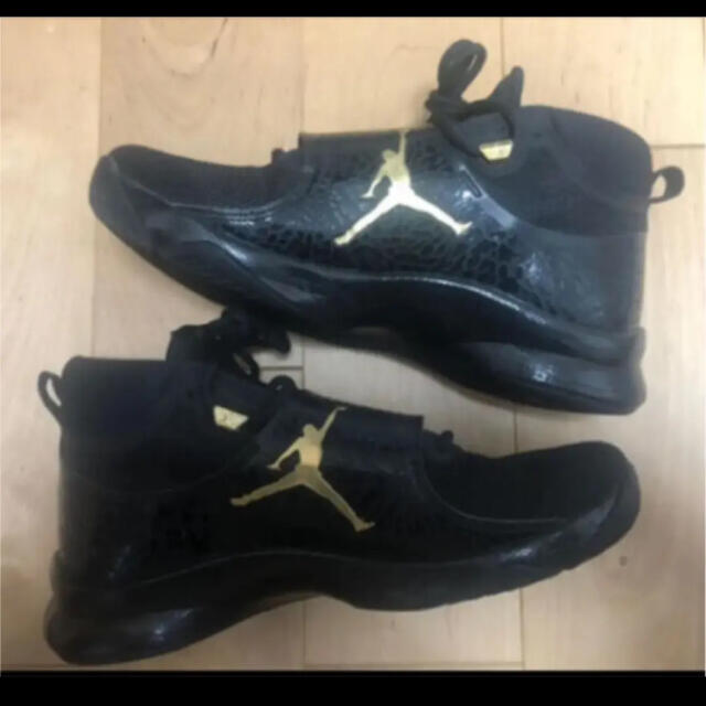 NIKE(ナイキ)の◉【コレクション】JORDAN ZOOM BLACK&GOLD 【26.0】 メンズの靴/シューズ(スニーカー)の商品写真
