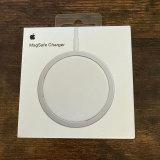 アップル(Apple)のMagSafe充電器(バッテリー/充電器)