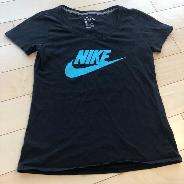 NIKE(ナイキ)のナイキ　Tシャツ レディースのトップス(Tシャツ(半袖/袖なし))の商品写真