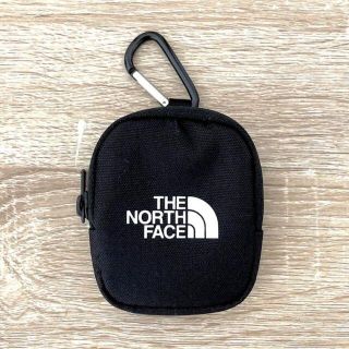 ザノースフェイス(THE NORTH FACE)の新作♢ ノースフェイス　ホワイトレーベル　ミニポーチ　カナビラ付き(ポーチ)