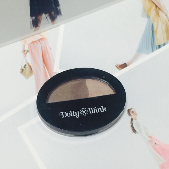 Dolly wink(ドーリーウィンク)のDolly Wink：アイブロウパウダー コスメ/美容のベースメイク/化粧品(パウダーアイブロウ)の商品写真