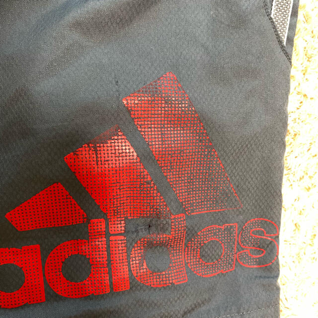 adidas(アディダス)のAdidas 着丈　ハーフパンツ キッズ/ベビー/マタニティのキッズ服男の子用(90cm~)(パンツ/スパッツ)の商品写真