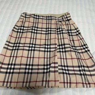 バーバリー(BURBERRY)のBurberryスカート(ひざ丈スカート)