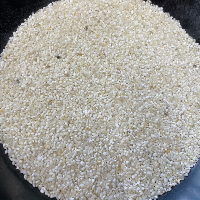砕米 20kg  小粒 鳥の餌 飼料 えさ エサ くず米 お得 安い お米 食品/飲料/酒の食品(米/穀物)の商品写真