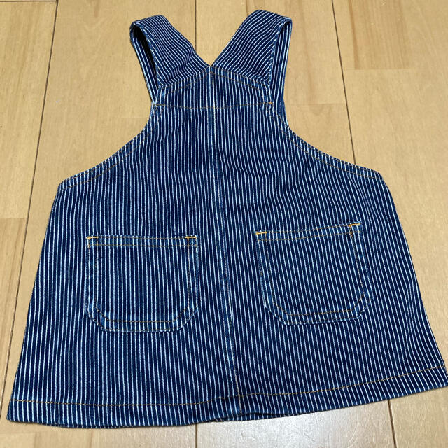 西松屋(ニシマツヤ)の【中古】デニム ジャンパースカート 70 キッズ/ベビー/マタニティのベビー服(~85cm)(ワンピース)の商品写真