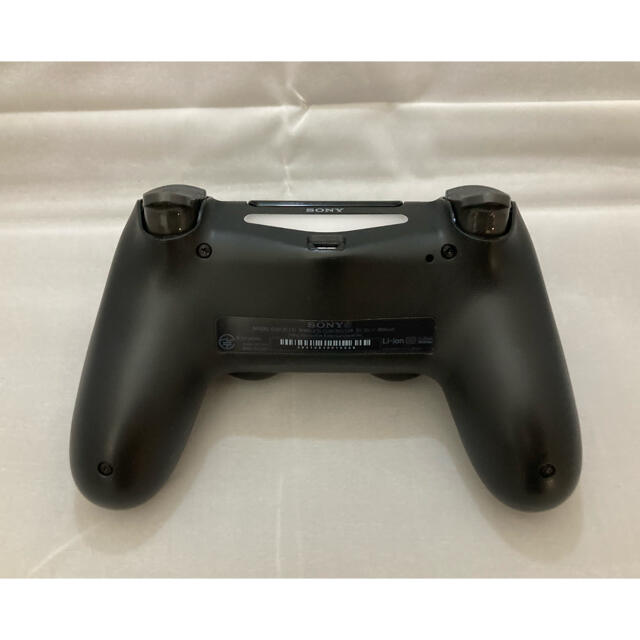 PlayStation4(プレイステーション4)の【値下げ中】SONY PlayStation4 本体 CUH-2100A01 エンタメ/ホビーのゲームソフト/ゲーム機本体(家庭用ゲーム機本体)の商品写真