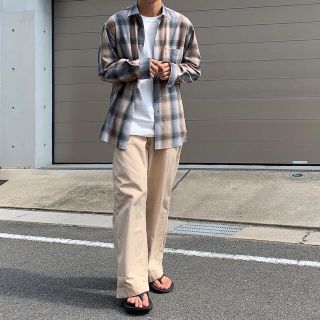 ワンエルディーケーセレクト(1LDK SELECT)のAURALEE WASHED FINX LIGHT CHINO(チノパン)