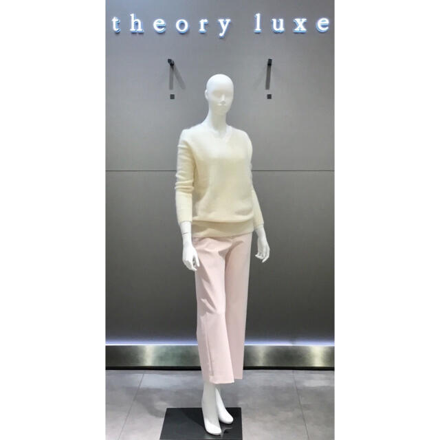 Theory luxe(セオリーリュクス)のTheory luxe 19ss ワイドストレートクロップドパンツ レディースのパンツ(クロップドパンツ)の商品写真