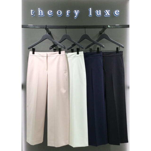 Theory luxe(セオリーリュクス)のTheory luxe 19ss ワイドストレートクロップドパンツ レディースのパンツ(クロップドパンツ)の商品写真