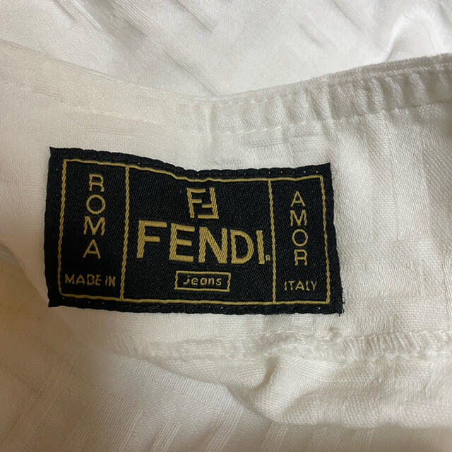 オールド FENDI フェンディ ズッカ柄エンボス加工 巻きスカート 2