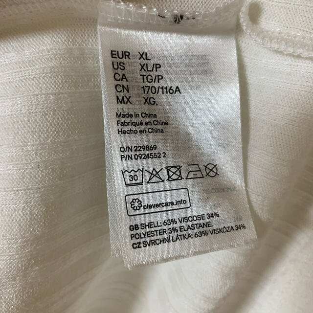 H&M(エイチアンドエム)のH&M クロップド ポロシャツ レディースのトップス(Tシャツ(半袖/袖なし))の商品写真