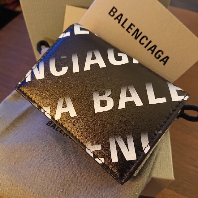 バレンシアガ　BALENCIAGA 三つ折り財布　21ss