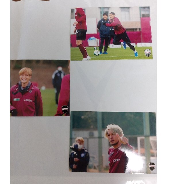 ヴィッセル神戸　VISSEL KOBE 写真　セット　非売品 スポーツ/アウトドアのサッカー/フットサル(記念品/関連グッズ)の商品写真