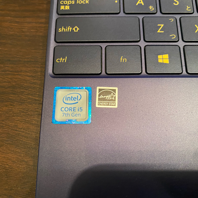 ASUS ZENBOOK UX390UA-256G 全付属品+おまけ付 9