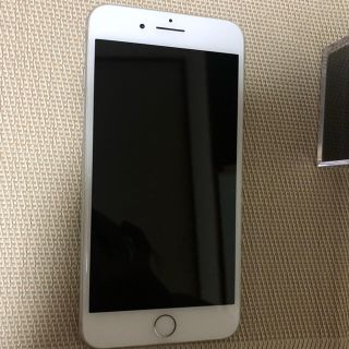 アップル(Apple)の〘 最終価格〙 iPhone8plus 256GB au (スマートフォン本体)