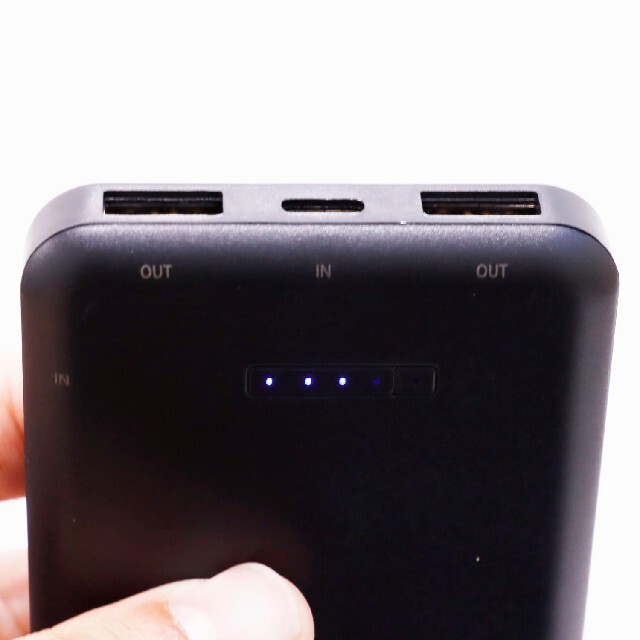 ワイヤレスモバイルバッテリー5000mAh スマホ/家電/カメラのスマートフォン/携帯電話(バッテリー/充電器)の商品写真