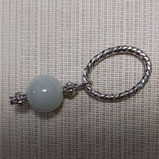 糸魚川翡翠　10mm　ペンダントトップ　大変美しい♫　低価格♡(ネックレス)