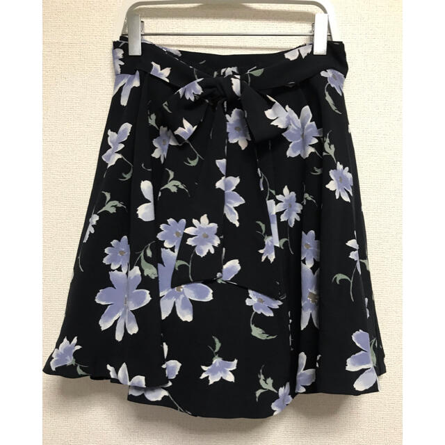 COLZA(コルザ)のハニーズ COLZA スカート キュロット 花柄 レディースのスカート(ミニスカート)の商品写真