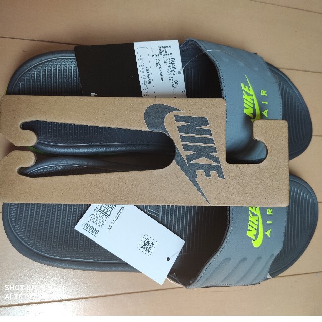 NIKE(ナイキ)の【完売品】NIKE AIR MAX CAMDEN SLIDE メンズの靴/シューズ(サンダル)の商品写真