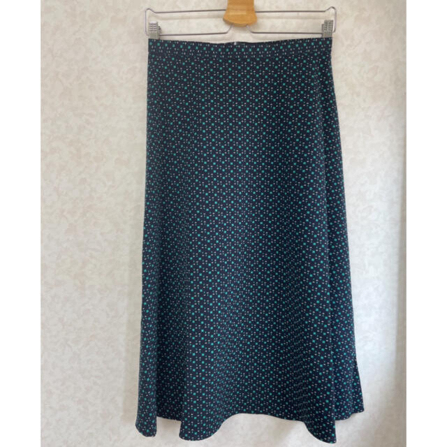 NATURAL BEAUTY BASIC(ナチュラルビューティーベーシック)の【SALE！！】極美品　ナチュラルビューティーベーシック　ロングスカート　M  レディースのスカート(ロングスカート)の商品写真