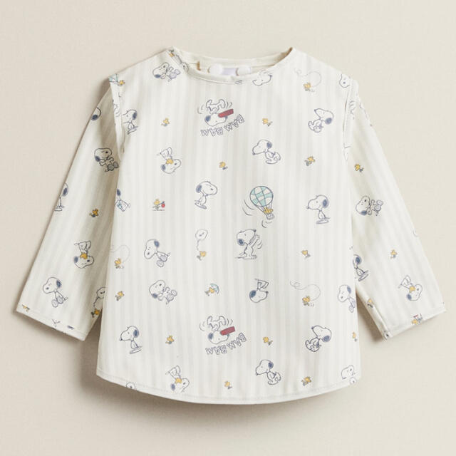 ZARA KIDS(ザラキッズ)の【新品・未使用】ZARA ラミネート加工スタイ キッズ/ベビー/マタニティのこども用ファッション小物(ベビースタイ/よだれかけ)の商品写真