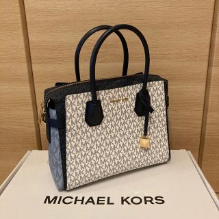 マイケルコース(Michael Kors)のマイケルコースバック　 ハンドバック　MKシグネチャー　ブルー(ショルダーバッグ)