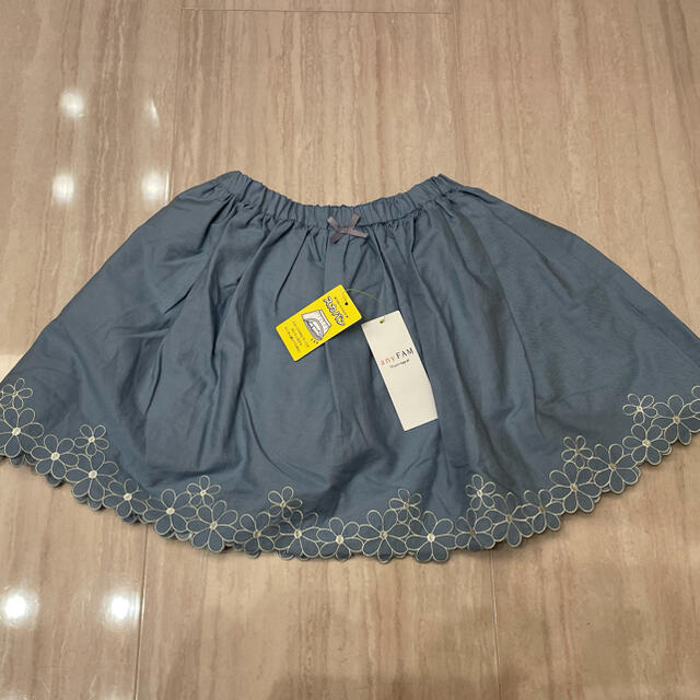 anyFAM(エニィファム)のエニィファム　130  スカート　スカパン　水色　花柄 キッズ/ベビー/マタニティのキッズ服女の子用(90cm~)(スカート)の商品写真