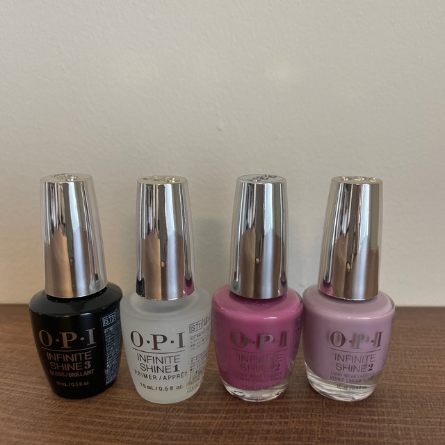 OPI(オーピーアイ)のyaji様専用　OPIネイル　トップコート　ベース　ピンク コスメ/美容のネイル(ネイル用品)の商品写真