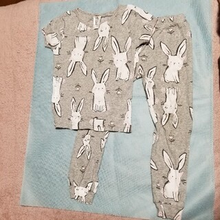 コストコ(コストコ)のパジャマ　3T　うさぎ(パジャマ)