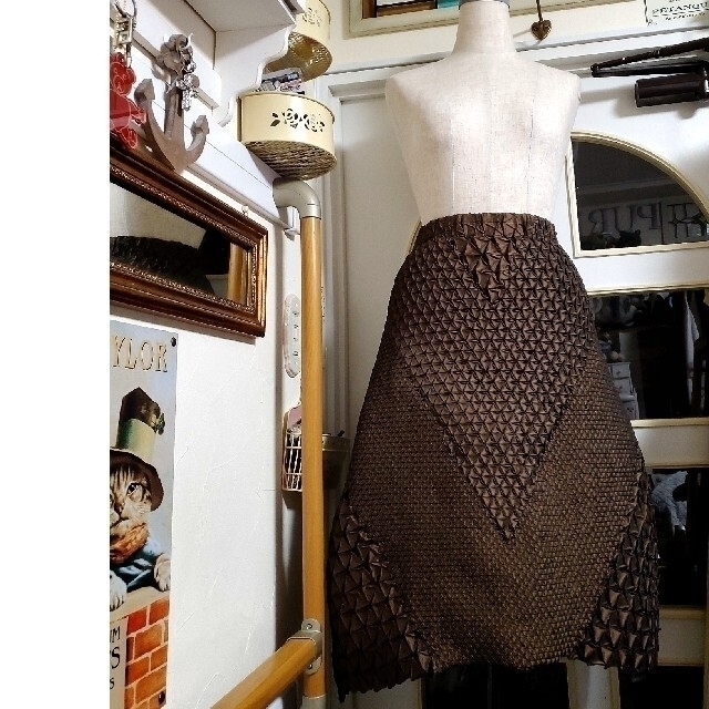 ISSEY MIYAKE - 超美品　　ISSEY MIYAKE　イッセイミヤケ　3D　スチーム　スカート