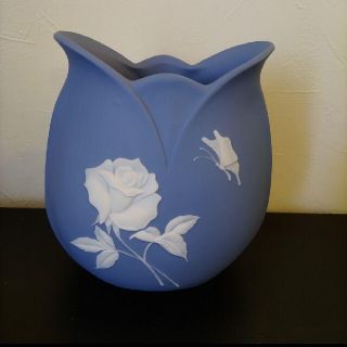 ウェッジウッド(WEDGWOOD)の★週末セール★最終値下げ★[美品]ウェッジウッド 花瓶(花瓶)