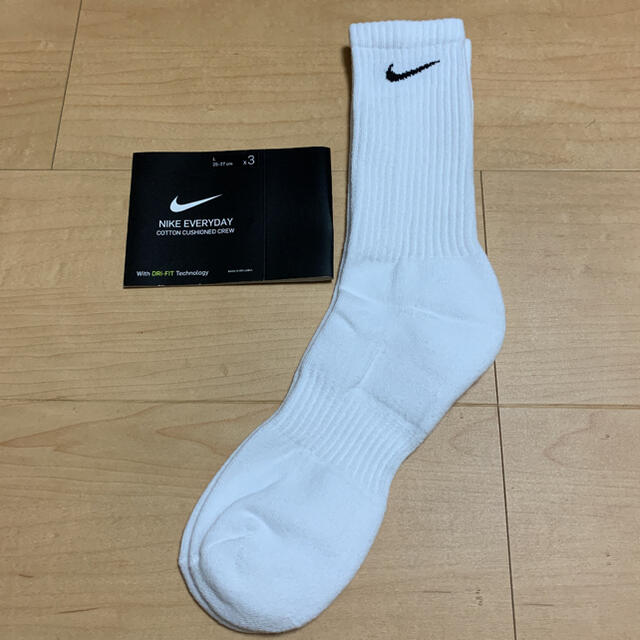 NIKE(ナイキ)の新品未使用　ナイキ　靴下　25〜27cm メンズのレッグウェア(ソックス)の商品写真