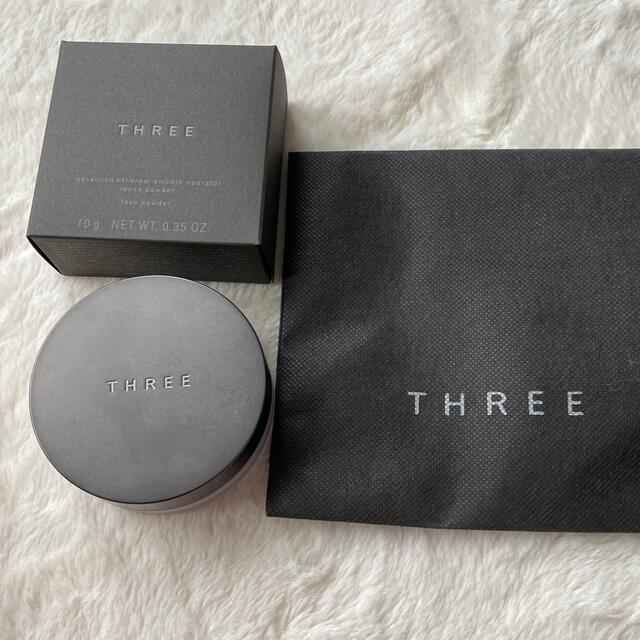 THREE(スリー)のTHREE アドバンスドエシリアルスムースオペレーター ルースパウダー02 コスメ/美容のベースメイク/化粧品(フェイスパウダー)の商品写真