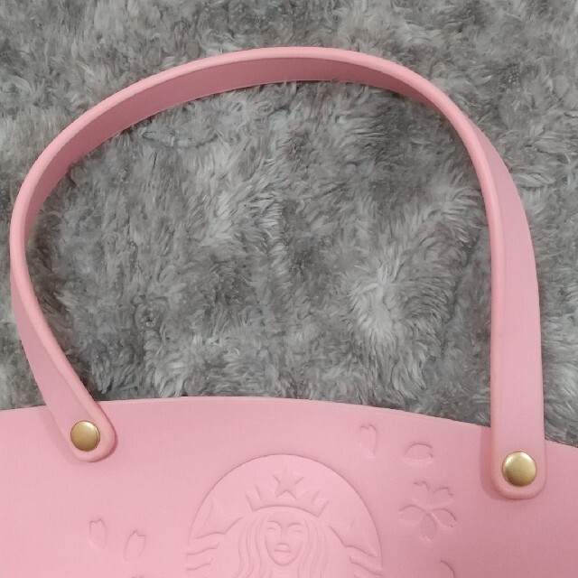 Starbucks Coffee(スターバックスコーヒー)の【新品】Starbucks スターバックス レザーカップホルダー 2020春限定 レディースのバッグ(ハンドバッグ)の商品写真